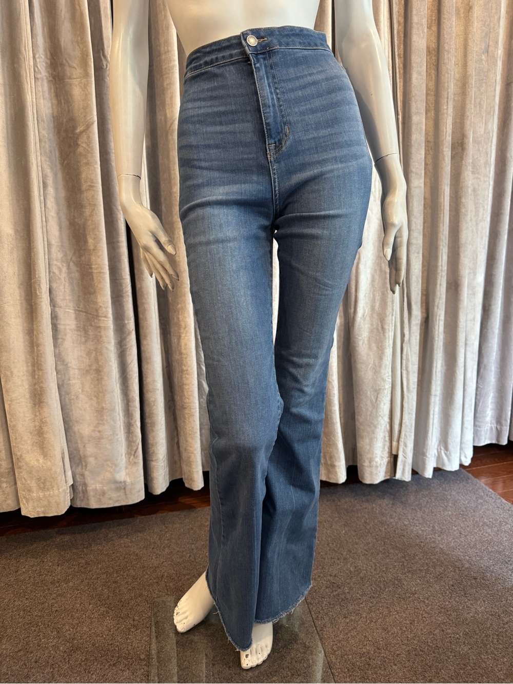 Cielo High-Rise Medium Blue Flare Jeans